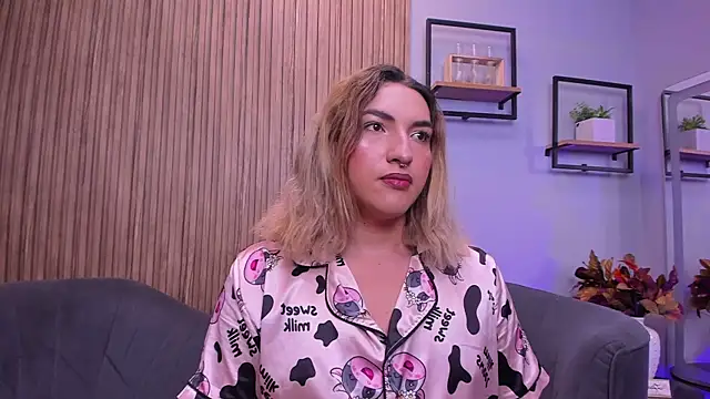 TomLondon  online show from December 20, 9:38 am