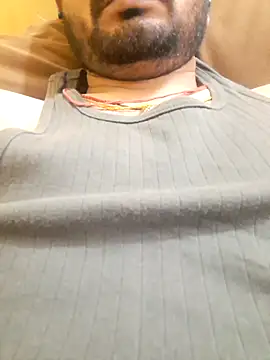 villagb12 online show from February 10, 5:30 pm