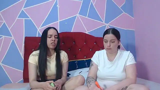 Snapshot of Lola_barbara chatting on June 4, 10:27 pm Lola barbara online show from June 4, 10:27 pm
