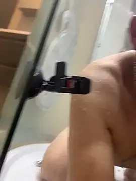 Snapshot of Bigtoyaddict chatting on October 26, 4:40 am Bigtoyaddict online show from October 26, 4:40 am