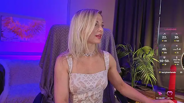 Gloria Lovely online show from July 9, 11:25 am