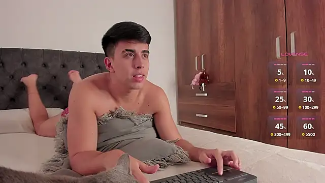 jordanmuskk online show from November 27, 9:39 pm