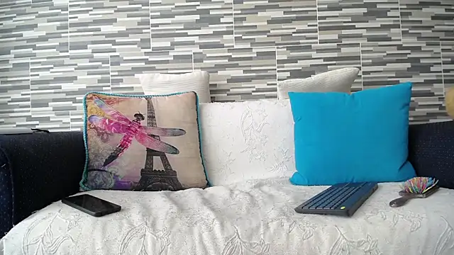 VioletaGomezCo online show from October 17, 2:52 pm