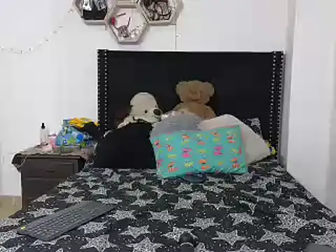 charlotte 077 online show from February 13, 3:50 am