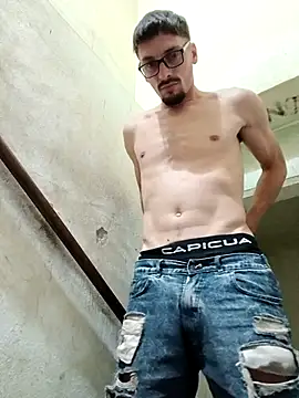 Snapshot of puak6666 chatting on November 11, 8:09 pm puak6666 online show from November 11, 8:09 pm