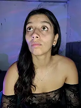 BrittanyDiaz online show from January 8, 7:03 pm