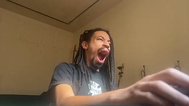 hotcamboy420 online show from November 1, 3:58 pm