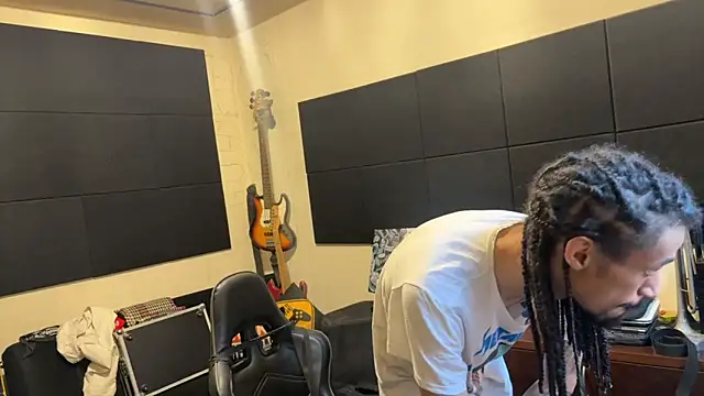 hotcamboy420 online show from March 20, 8:14 pm