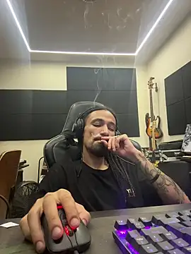 hotcamboy420 online show from March 26, 4:51 am