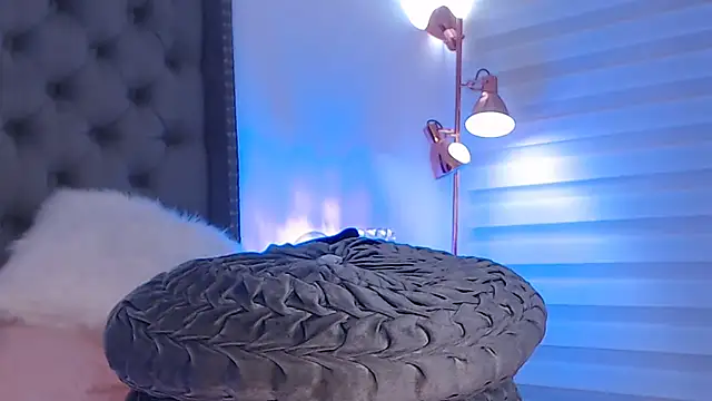 Snapshot of KathaLove chatting on February 14, 6:02 am KathaLove online show from February 14, 6:02 am