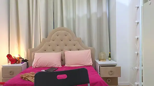 HairyLola online show from March 11, 11:44 am