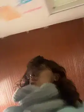 karlamorris  online show from March 17, 1:03 pm