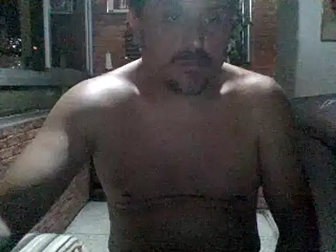 Snapshot of italovene chatting on February 28, 3:26 am italovene online show from February 28, 3:26 am