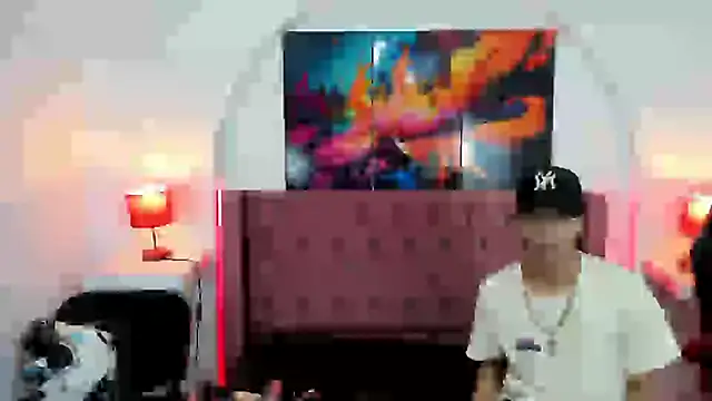 Snapshot of Ashley_James chatting on February 20, 7:41 pm Ashley James online show from February 20, 7:41 pm