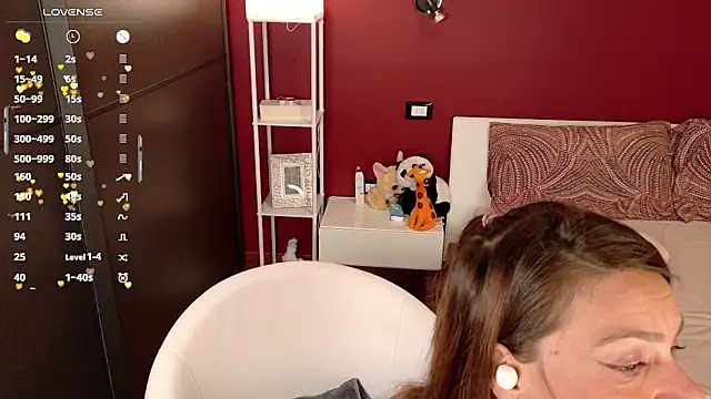 sexy blondegirl online show from April 2, 1:31 pm