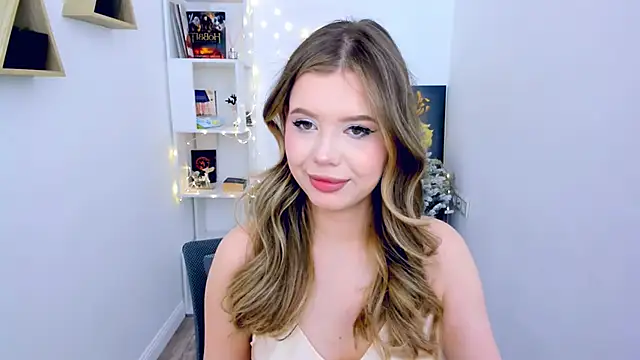 Snapshot of FollowLovee chatting on January 14, 11:31 am FollowLovee online show from January 14, 11:31 am