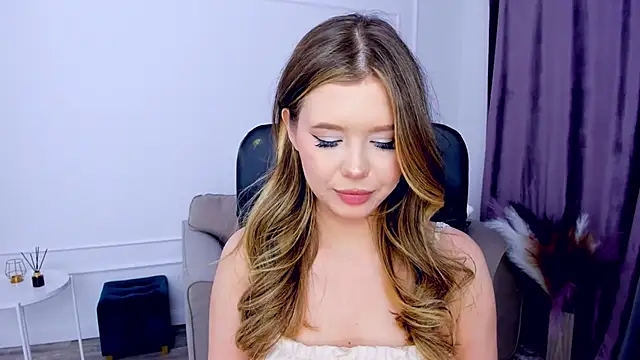 Snapshot of FollowLovee chatting on January 18, 10:39 pm FollowLovee online show from January 18, 10:39 pm