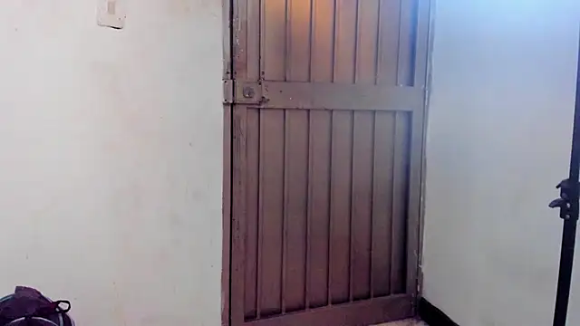 EvaxEmma online show from February 24, 1:31 pm