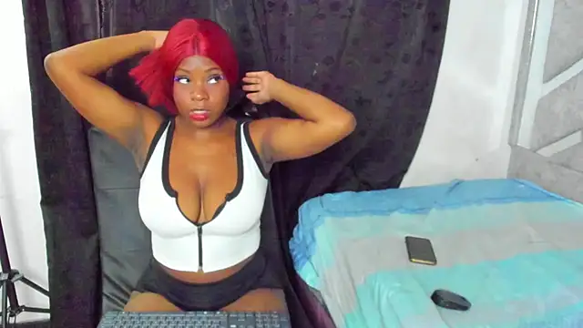 EvaxEmma online show from September 12, 12:38 pm