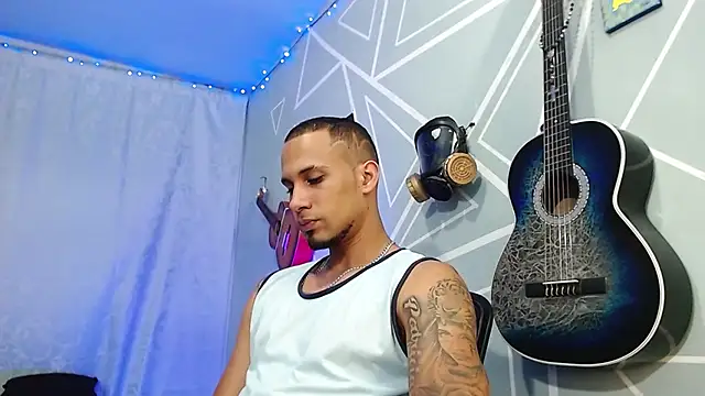 MagnusFrost online show from March 4, 11:22 pm