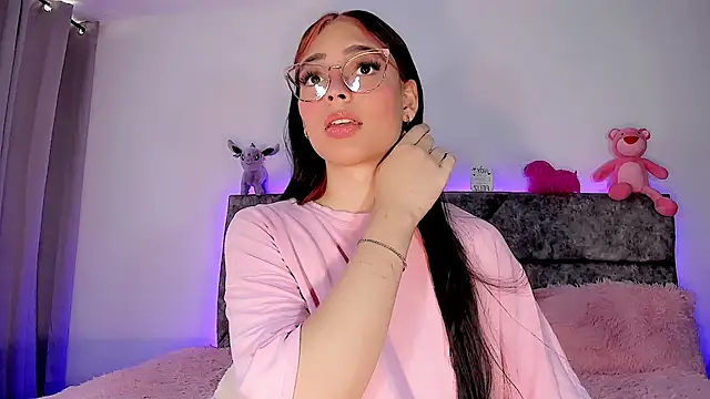 Valentina Alba online show from January 10, 9:10 pm