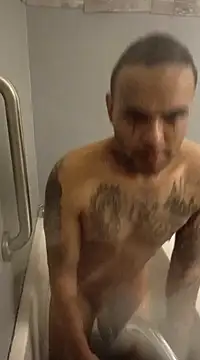 Snapshot of Houstonslong1 chatting on January 30, 8:22 am Houstonslong1 online show from January 30, 8:22 am