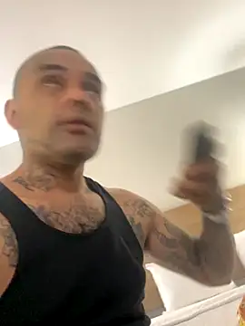 Snapshot of Houstonslong1 chatting on September 19, 5:02 pm Houstonslong1 online show from September 19, 5:02 pm