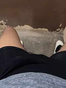 Snapshot of Luis455gomez chatting on March 9, 5:00 am Luis455gomez online show from March 9, 5:00 am