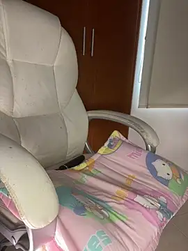 LynnSam  online show from December 1, 9:48 pm