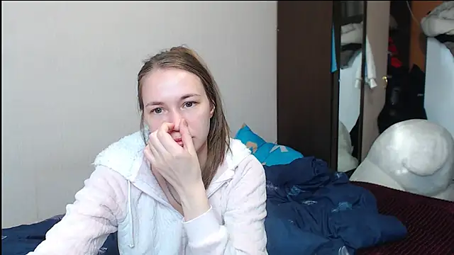 leila bambi  online show from February 22, 5:23 am