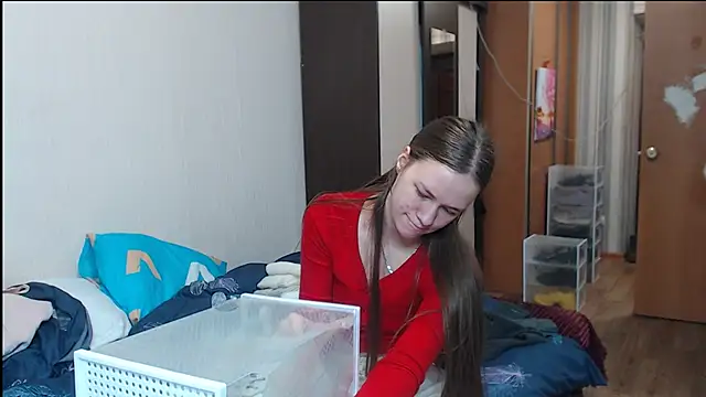 leila bambi  online show from March 13, 8:54 pm