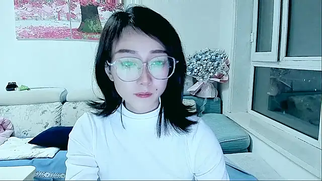 Snapshot of NIAN-er chatting on September 29, 1:49 pm NIAN-er online show from September 29, 1:49 pm