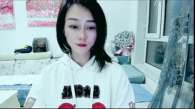 Snapshot of NIAN-er chatting on October 6, 12:57 pm NIAN-er online show from October 6, 12:57 pm