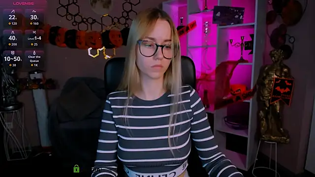 mary mooore online show from October 22, 7:24 pm