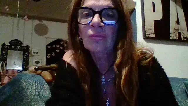 Snapshot of gildamilf chatting on May 21, 8:16 pm gildamilf online show from May 21, 8:16 pm