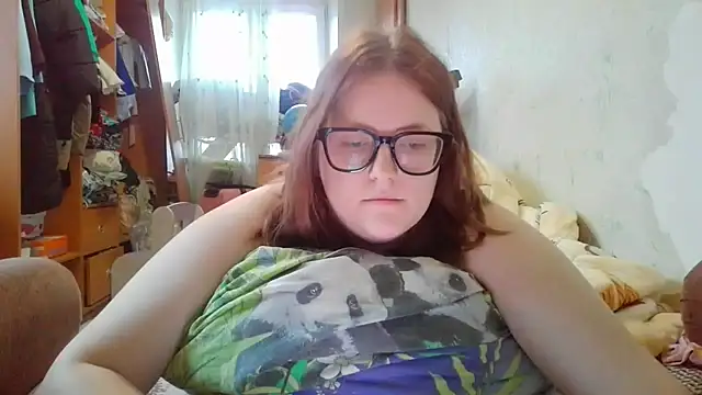 DesireMelissa online show from December 17, 9:04 am