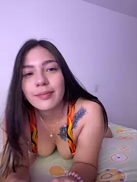 Snapshot of Latina_vanessa chatting on December 7, 12:08 am Latina vanessa online show from December 7, 12:08 am