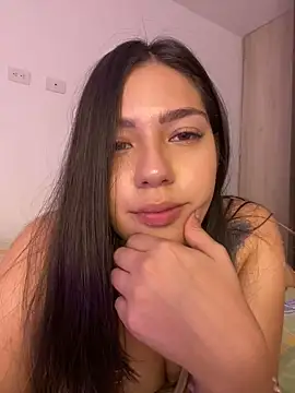 Snapshot of Latina_vanessa chatting on December 7, 3:25 am Latina vanessa online show from December 7, 3:25 am