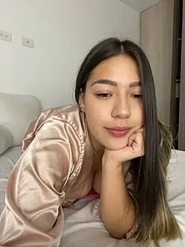 Snapshot of Latina_vanessa chatting on December 14, 10:39 pm Latina vanessa online show from December 14, 10:39 pm