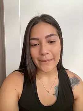 Snapshot of Latina_vanessa chatting on December 26, 6:33 pm Latina vanessa online show from December 26, 6:33 pm