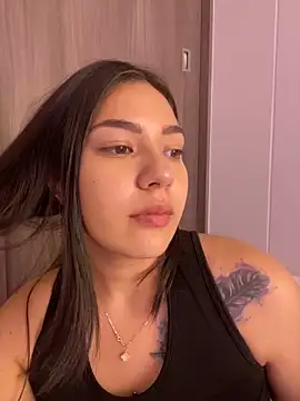 Snapshot of Latina_vanessa chatting on December 27, 12:39 am Latina vanessa online show from December 27, 12:39 am