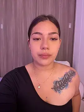 Snapshot of Latina_vanessa chatting on January 9, 9:05 pm Latina vanessa online show from January 9, 9:05 pm