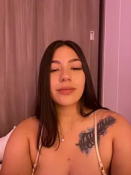 Snapshot of Latina_vanessa chatting on January 12, 12:39 am Latina vanessa online show from January 12, 12:39 am