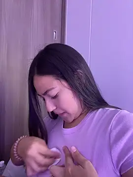 Snapshot of Latina_vanessa chatting on January 18, 12:13 am Latina vanessa online show from January 18, 12:13 am