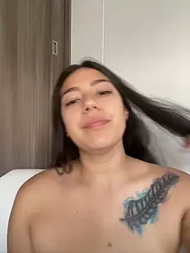 Snapshot of Latina_vanessa chatting on January 18, 10:06 pm Latina vanessa online show from January 18, 10:06 pm
