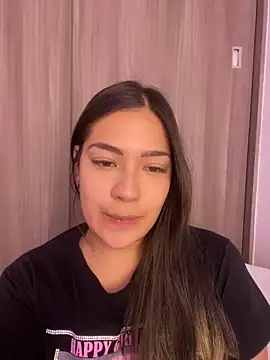 Snapshot of Latina_vanessa chatting on January 21, 1:29 am Latina vanessa online show from January 21, 1:29 am