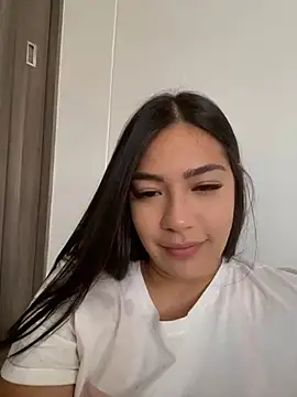 Snapshot of Latina_vanessa chatting on January 22, 10:15 pm Latina vanessa online show from January 22, 10:15 pm
