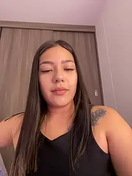 Snapshot of Latina_vanessa chatting on January 25, 11:00 pm Latina vanessa online show from January 25, 11:00 pm