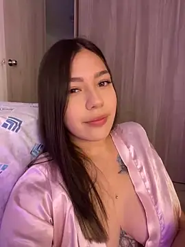 Snapshot of Latina_vanessa chatting on January 26, 11:18 pm Latina vanessa online show from January 26, 11:18 pm