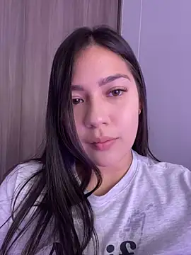 Snapshot of Latina_vanessa chatting on February 4, 10:24 pm Latina vanessa online show from February 4, 10:24 pm